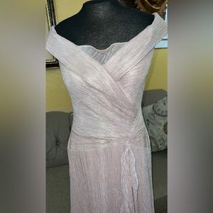 Women’s Off the Shoulder Shimmer Dress -Size 12